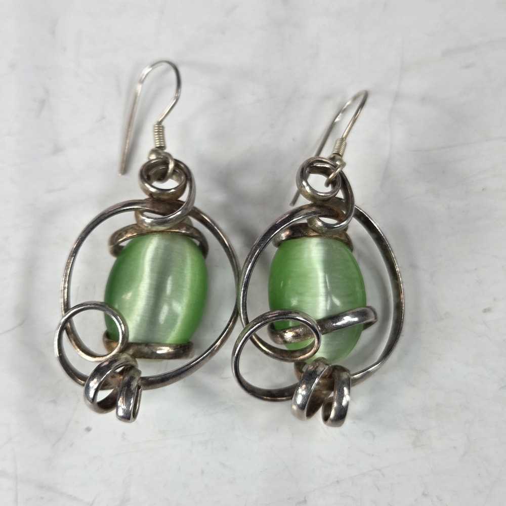 handmade swirl silver tone wired green moonstone pierced earrings dangle springy